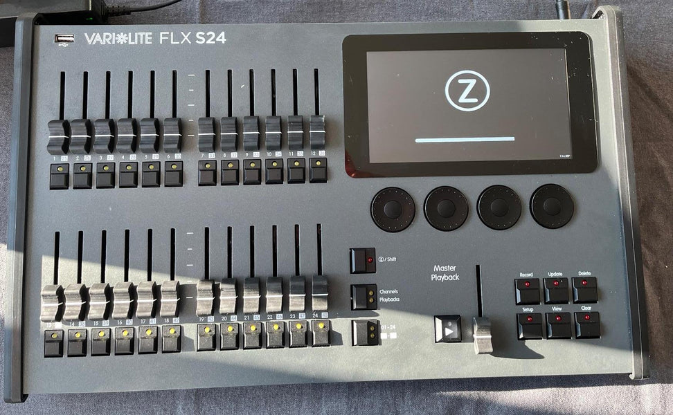 Vati-Lite FLX S24 2U - neuwertig inkl. Case