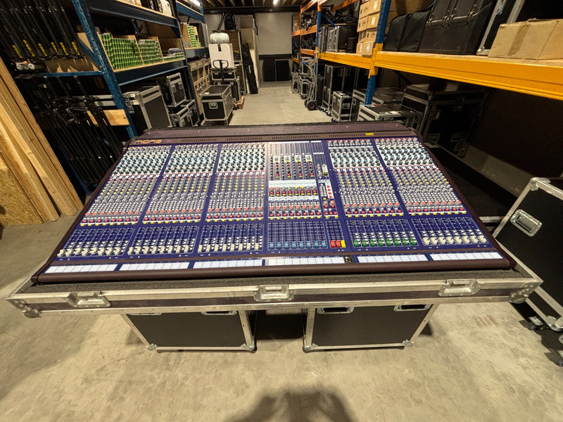 Midas Verona 400TP Analogue Mixing Console with Case