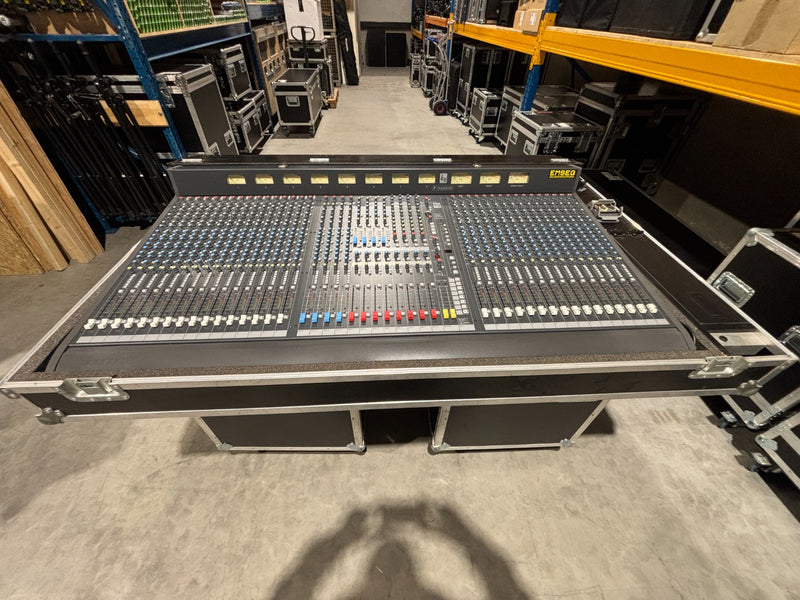 Soundcraft K2 32-Channel Analogue Mixing Desk with Case