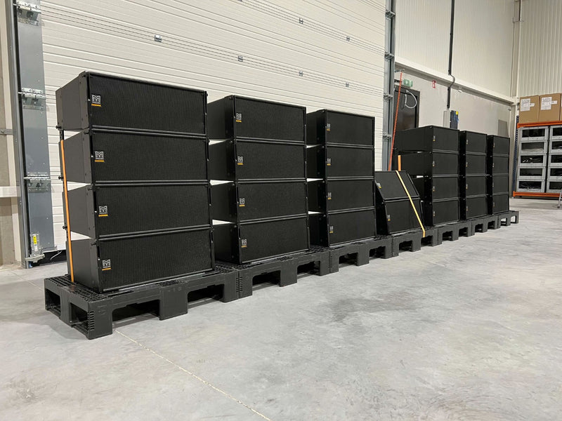 Martin Audio W8LMi Bi-amp Line Array – Set of 18 Cabinets
