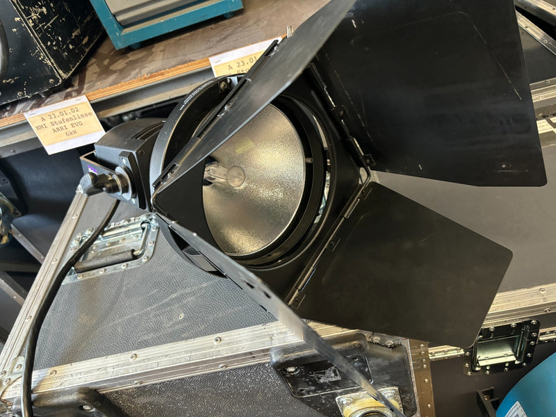 Kobold Open Face 800W HMI – Event Set of 12 with Racks