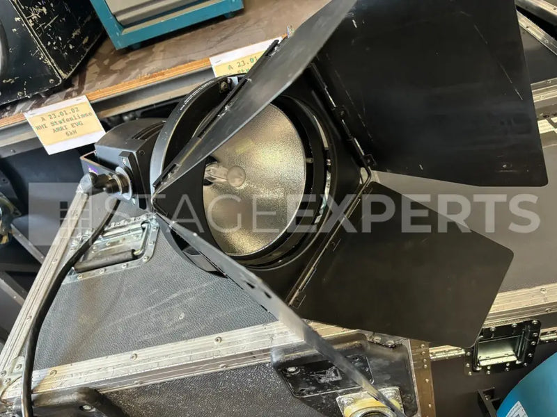 Kobold Open Face 800W HMI – Event Set of 12 with Racks