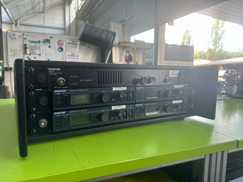 Shure PSM900 Q15 IEM Set – 4 Transmitters, 6 Receivers
