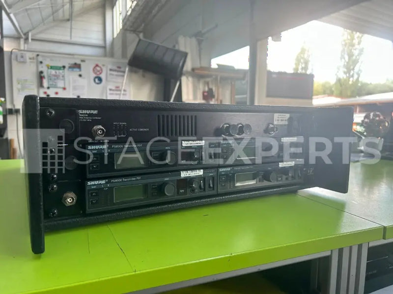 Shure PSM900 Q15 IEM Set – 4 Transmitters, 6 Receivers & Combiner
