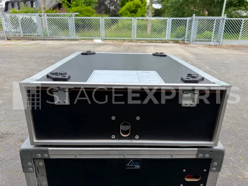 Yamaha CL5 Digital Mixing Console with Flight Case & Lamps