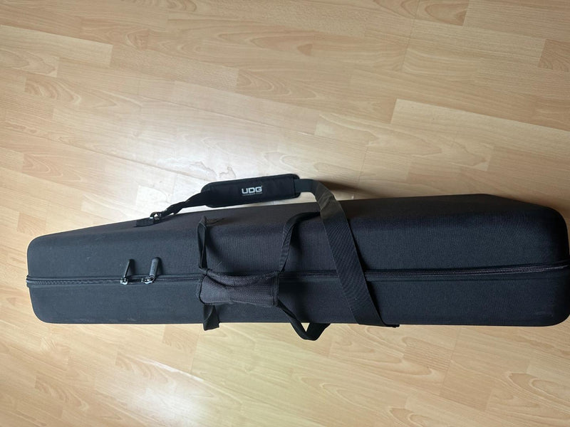 Pioneer DJ DDJ-SZ2 Controller with Case, Decksaver & Bag