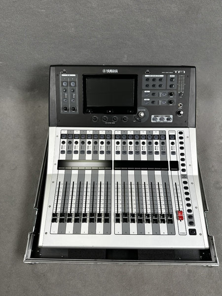 Yamaha TF1 Digital Mixer with Case | 40-in, 20 Aux
