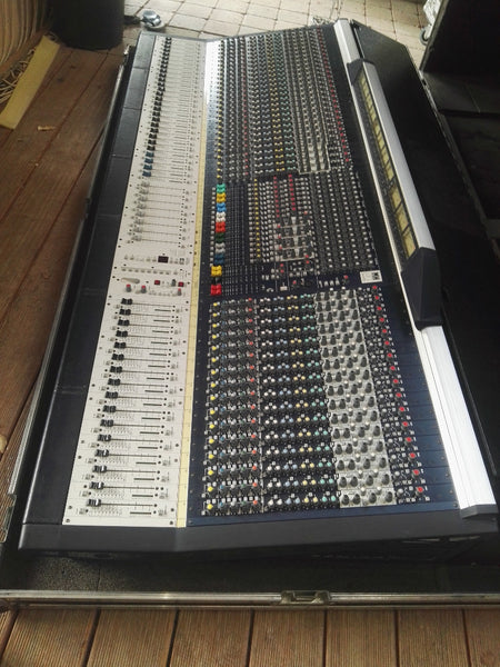 Soundcraft MH4/52 Analogue Mixing Console with redundant PSUs