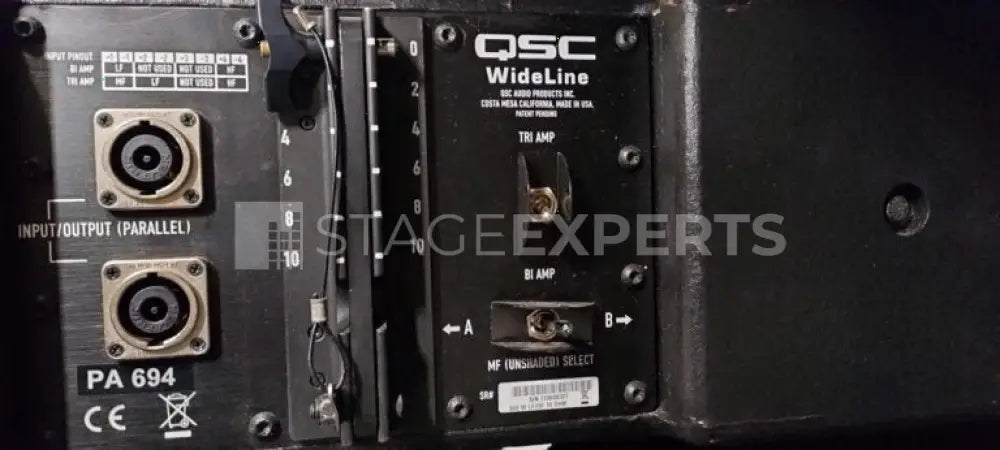 QSC WideLine-10 32-Cabinet Line Array Package with Frames