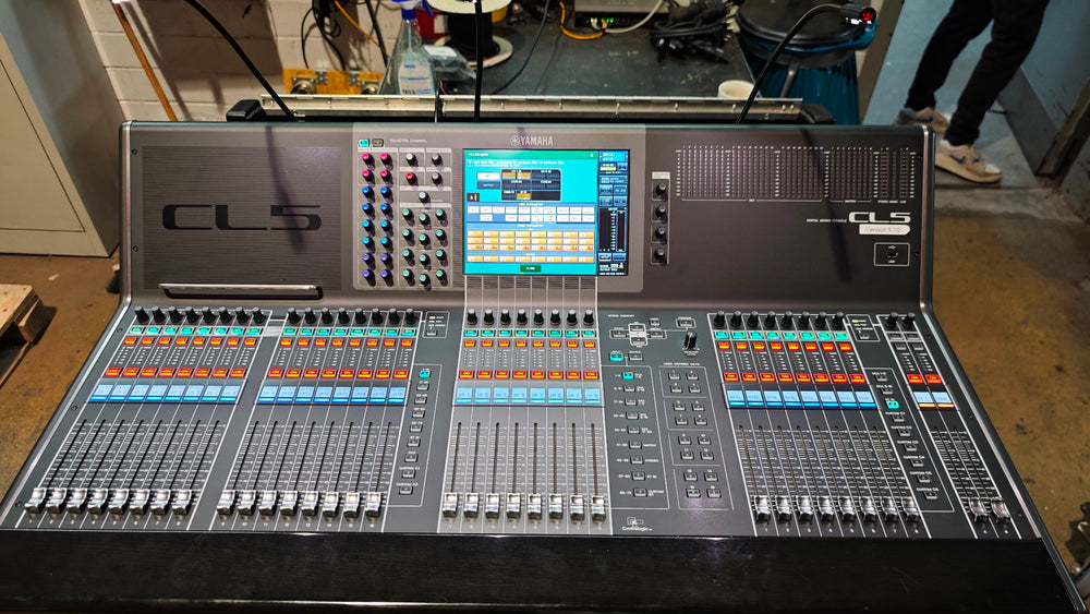 Yamaha CL5 digital console with case, cards & recorder