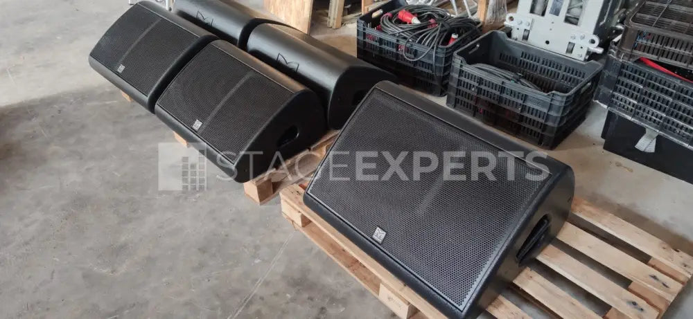 Martin Audio LE1500 Stage Monitor with Flight Case – Touring-Ready