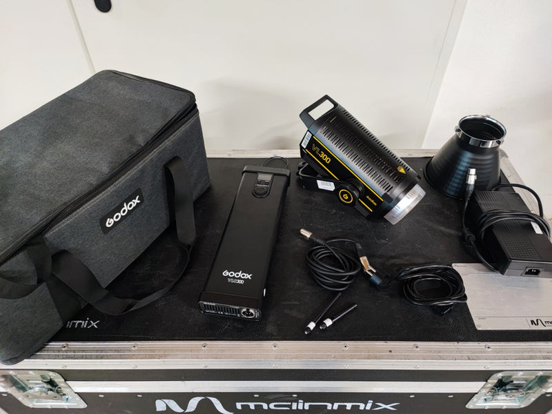 Godox VL300 LED Video Light – Daylight COB Studio Light