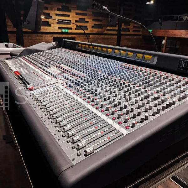 Crest Audio X8 Analogue Mixing Console with Flight Case