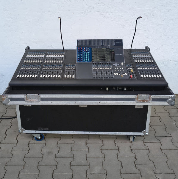 Yamaha M7CL Digital Mixing Console with Road Case & ADAT
