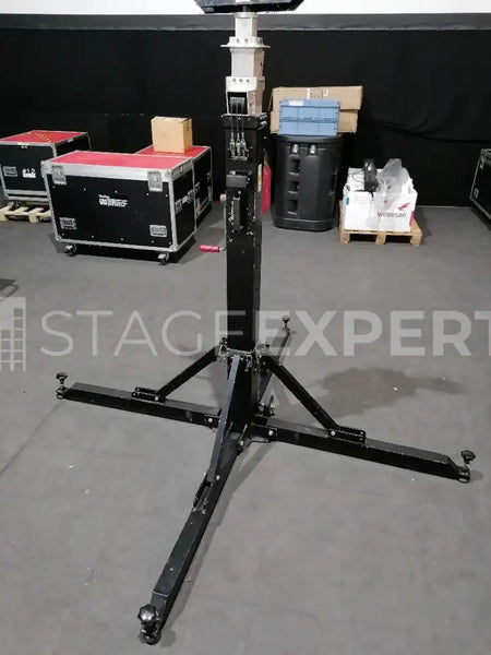 Major The Tower truss lifts – set of four with cases