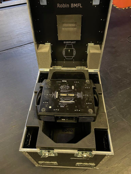 Robe BMFL Spot – 6‑Unit Package with Single Flightcases
