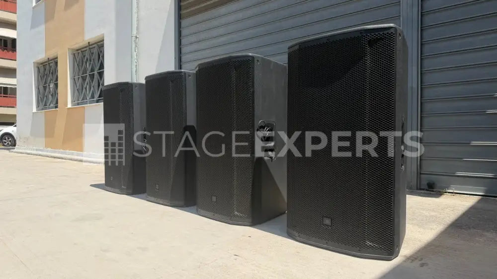 JBL SRX835P Powered PA Speakers – Set of 4 with Covers Bundle