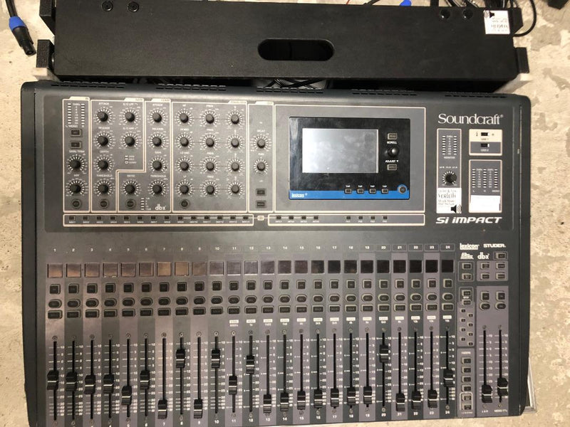 Soundcraft Si Impact with Mini Stagebox 32 | Trolley Case