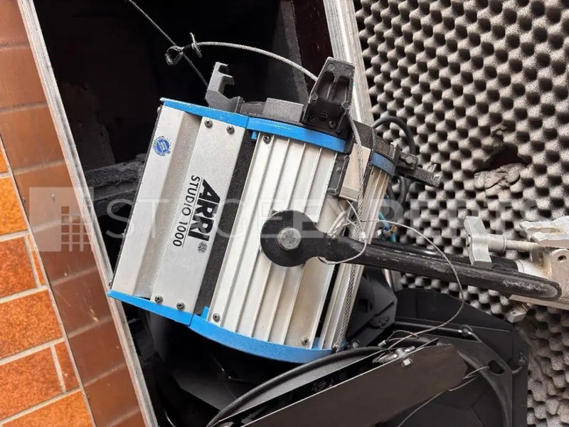 ARRI Studio 1000 Fresnel Set of 4 with Case & Barn Doors