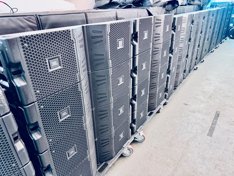 JBL VTX V20 Line Array Set – 24 Cabinets, Trays & Covers
