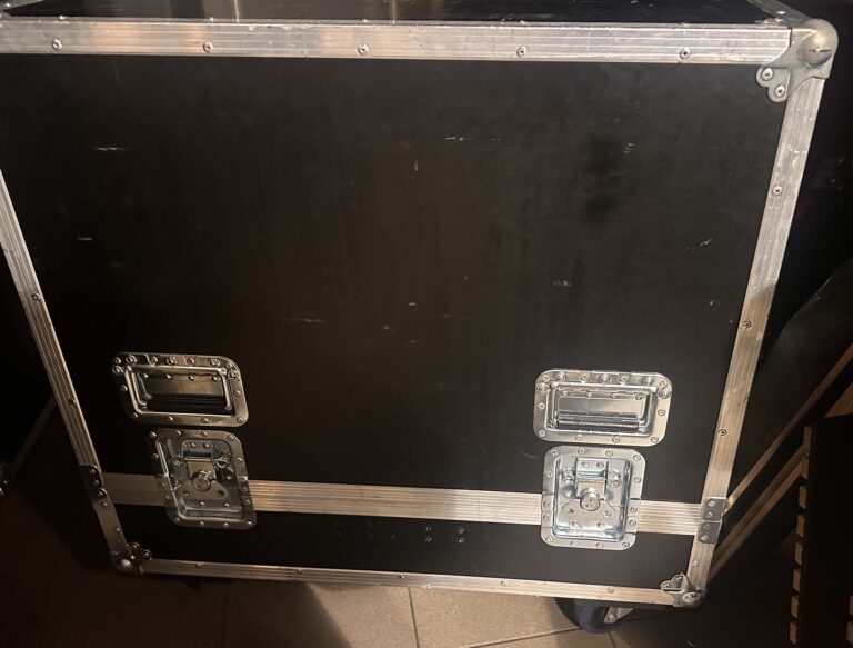 EM Acoustics R10/S18 + DQ20 Point Source System Bundle with Cases