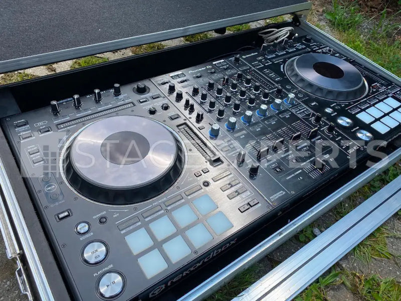 Pioneer DDJ‑RZ DJ Controller with Magma Case | Rekordbox