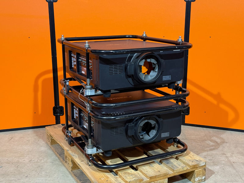 Panasonic PT-DS20KE DLP Projector with EVO Frame P20