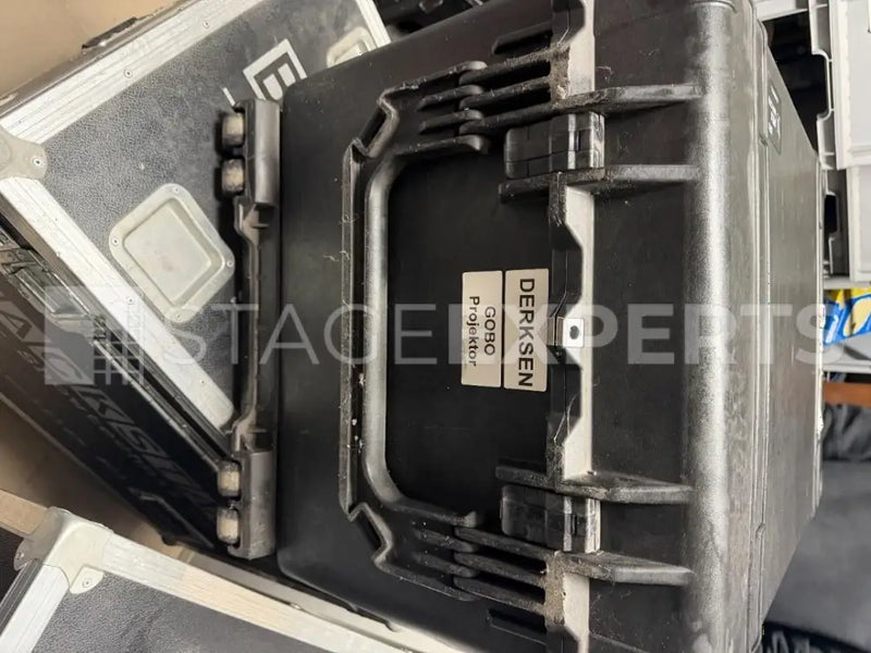 Derksen GL 1200A Projector with Peli 1660 Flight Case – Event