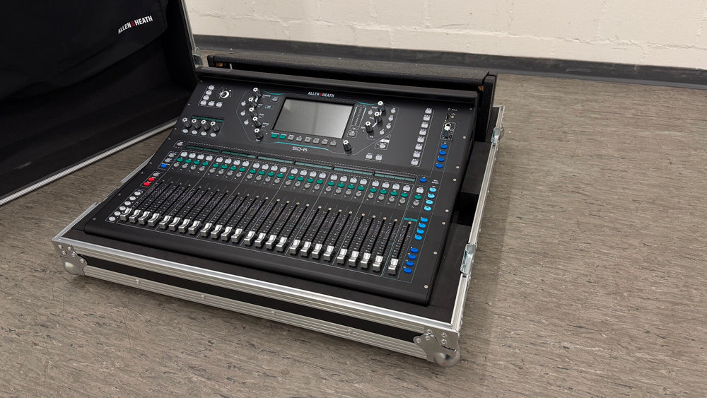 Allen & Heath SQ-6 Bundle: DX168, Case & 50 m Reel