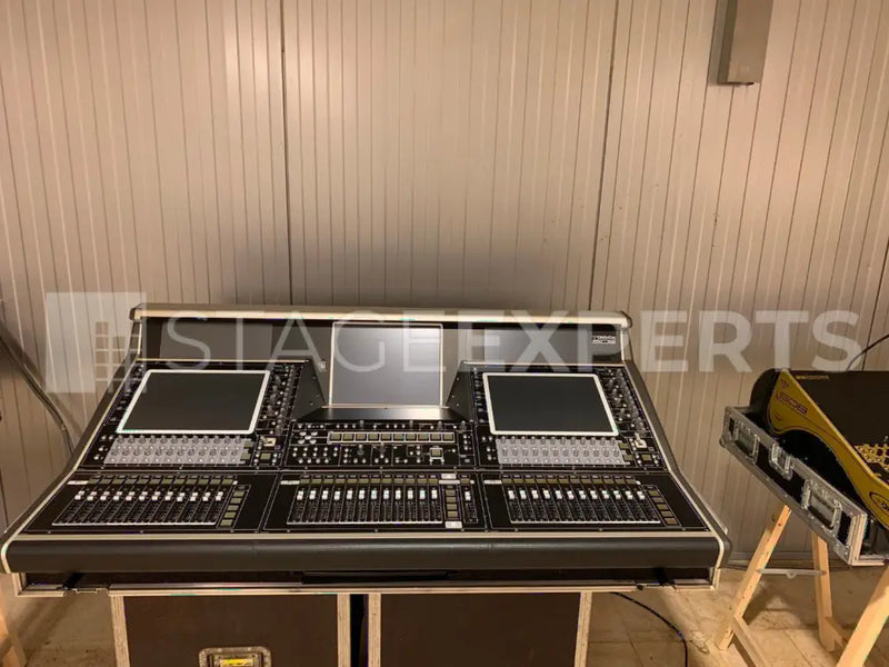 DiGiCo Quantum Q5 Digital Console with Case | HMA & Waves