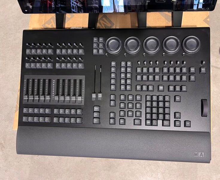 MA Lighting grandMA3 onPC Command Wing + 2 Touchscreens