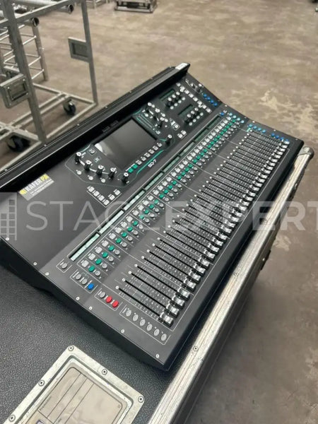 Allen & Heath SQ-7 Mixer with Dynamic Trio & Hypabass