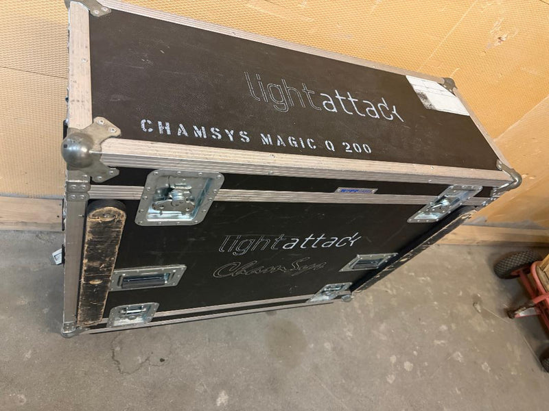 ChamSys MagicQ MQ200 Execute lighting console with case