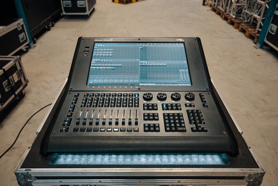 High End Systems Road Hog 4 Lighting Console with Case & Lamp