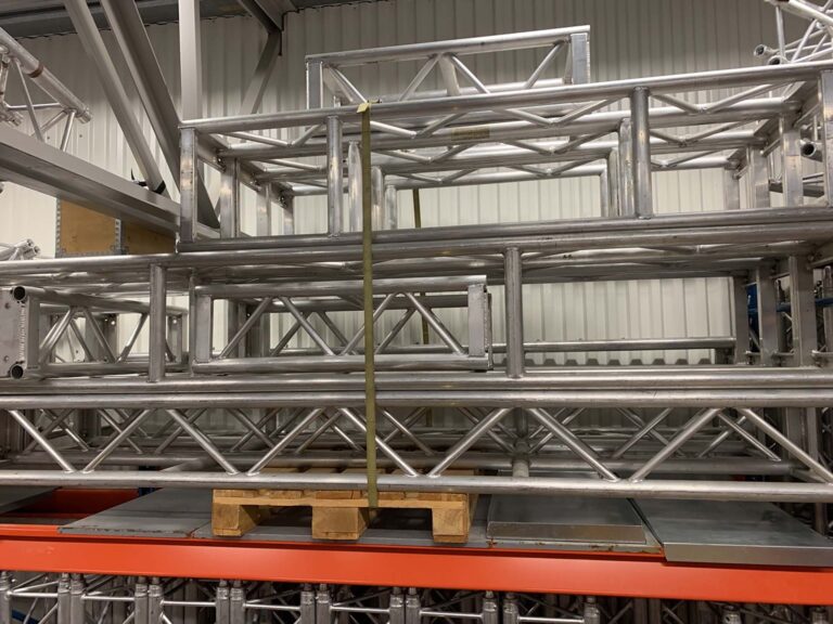 James Thomas 18×12 Truss Package – 12-Piece Mixed Lengths