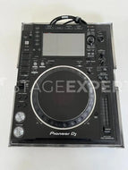 Pioneer CDJ-2000NXS2 Media Player with Flight Case - Pro DJ Deck