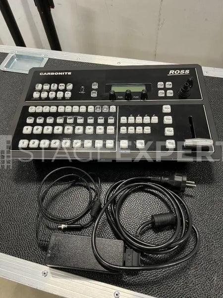 Ross Carbonite Black CB9 Panel with Amptown Flightcase