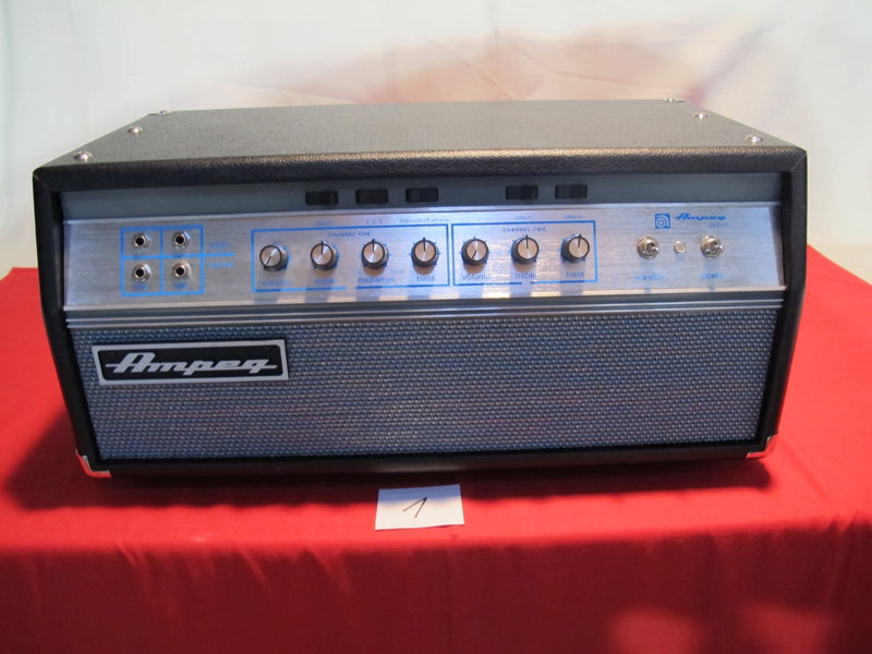Ampeg SVT-VR Bass Head – Classic All‑Valve 300W Tone
