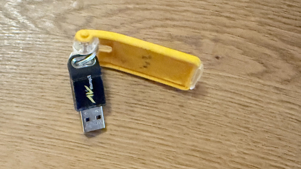 AV Stumpfl Pixera Player Dongle 4 Outputs V1