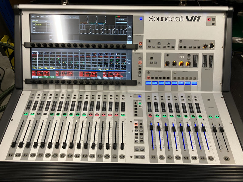 Soundcraft Vi1 Digital Mixing Console with Flight Case - Pro