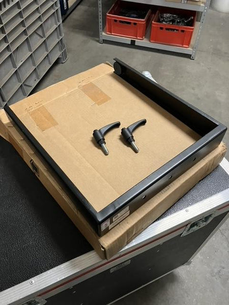 Seeburg TSM 12 Stage Monitor Set with Brackets & Case - Pair