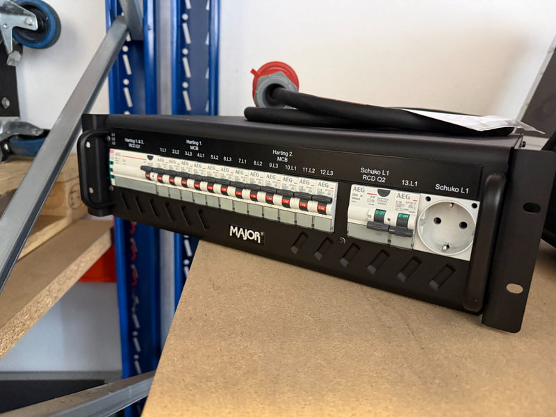 Major 32-2 Han 3U Power Distribution, new and unused – 32A CEE