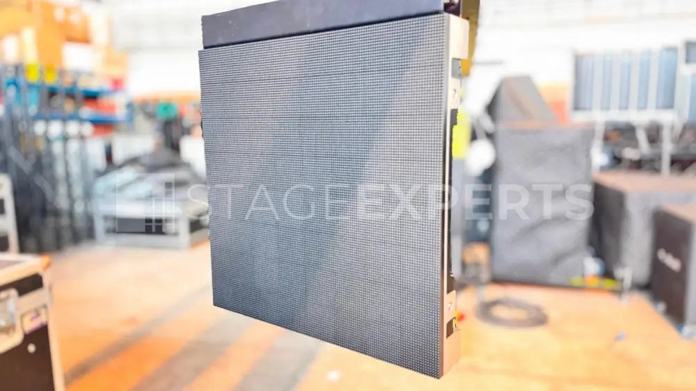 MR LED P3 3.9mm Indoor LED Wall 4m x 2m with Controller