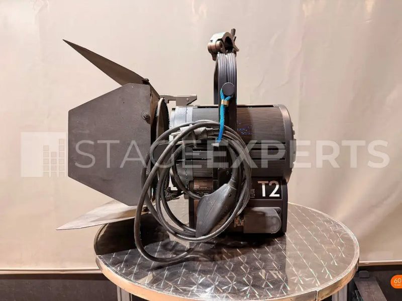 ARRI T2 2 kW Fresnel Spotlight – Professional Tungsten