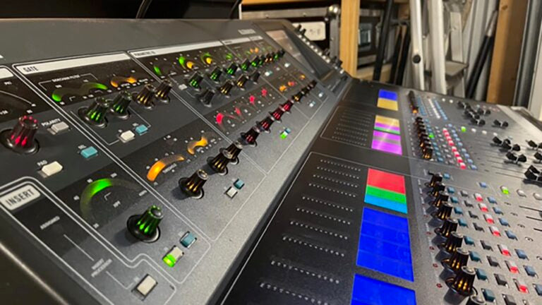 Allen & Heath T112 + iDR48 Digital Mixing System Package