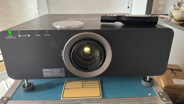 Panasonic PT-DX610E Installation Projector | 6,500 lm