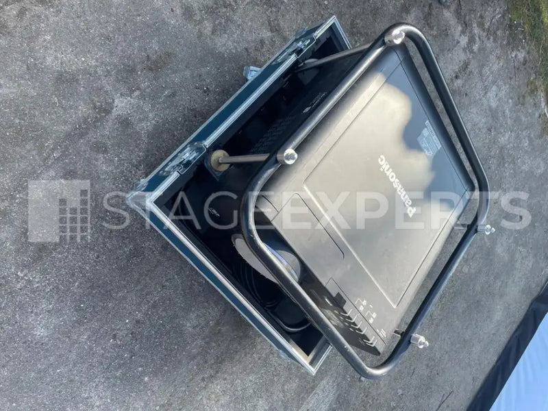 Panasonic PT-D10000E 10,000lm Projector with Frame & Case