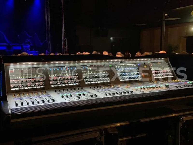 Soundcraft Vi600 Digital Mixing System with Stage Racks