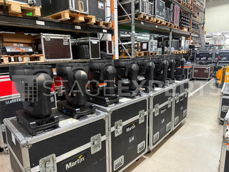 Martin MAC Quantum Wash – Pair with Dual Flight Case & Cables
