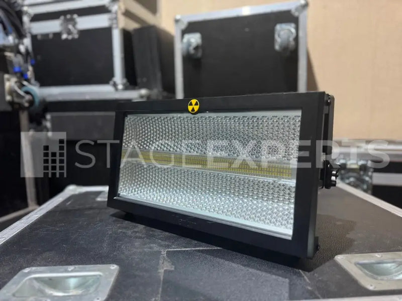 Martin Atomic 3000 LED – 4x Strobes Set with Flight Case